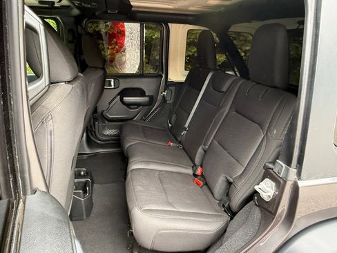 Used 2020 Jeep Wrangler Unlimited Sport S AWD/4WD image 13