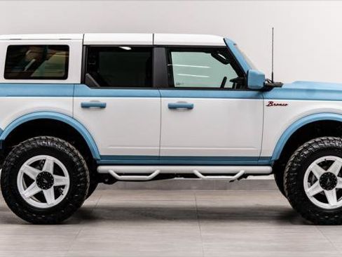 Used 2025 Ford Bronco 4-Door AWD/4WD image 6