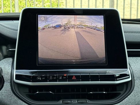 New 2025 Jeep Compass Sport image 25