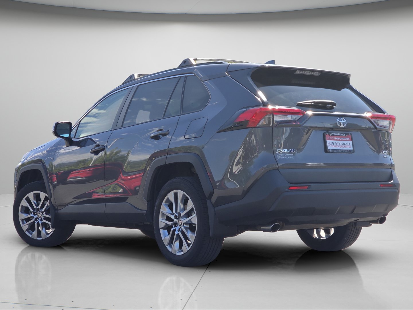 Used 2024 Toyota RAV4 XLE Premium AWD/4WD image 20