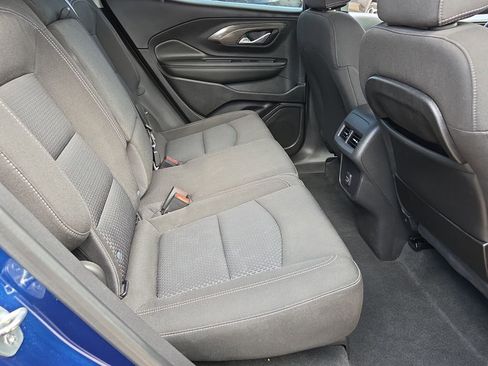 Used 2023 GMC Terrain SLE image 18