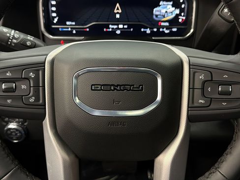 Used 2025 GMC Sierra 3500 Denali w/ Denali Reserve Package image 26