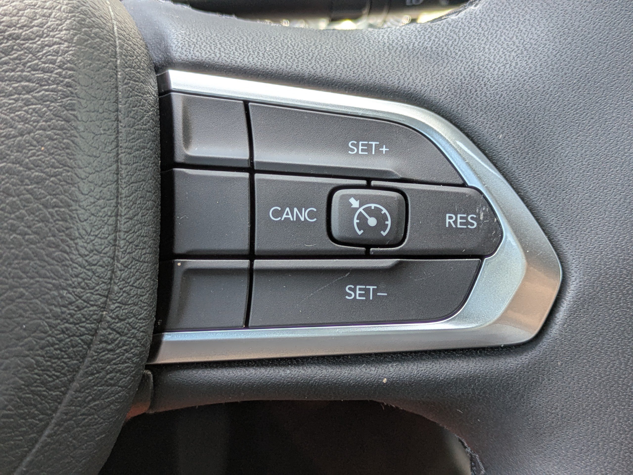 Used 2024 Jeep Compass Latitude AWD/4WD image 20