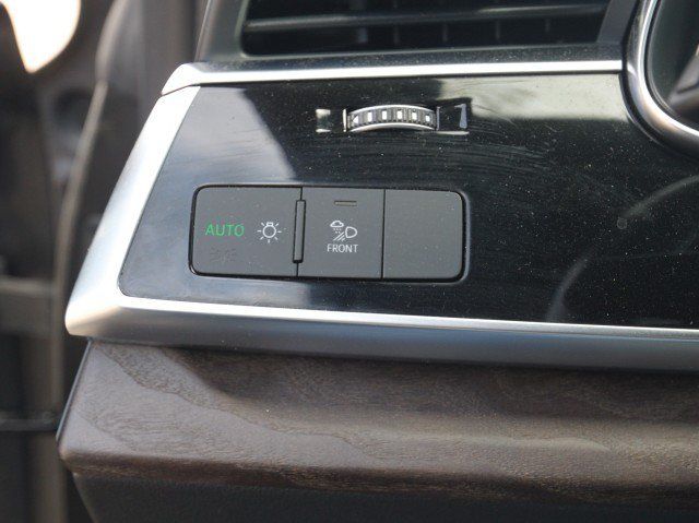 Used 2021 Audi Q8 Premium AWD/4WD image 19