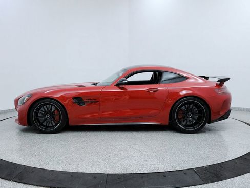 Used 2018 Mercedes-Benz AMG GT R image 2