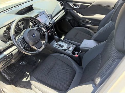 Used 2024 Subaru Forester Premium AWD/4WD image 19