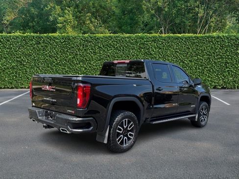 Used 2025 GMC Sierra 1500 AT4 w/ AT4 Premium Package AWD/4WD image 3