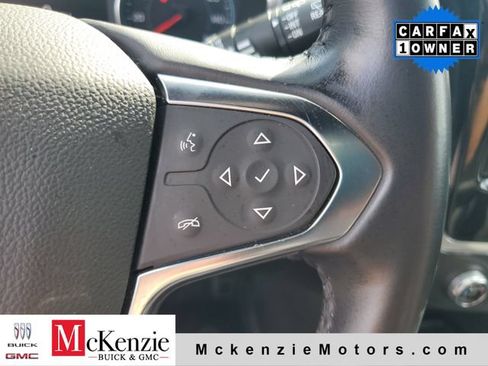 Used 2022 Chevrolet Traverse LT FWD image 12