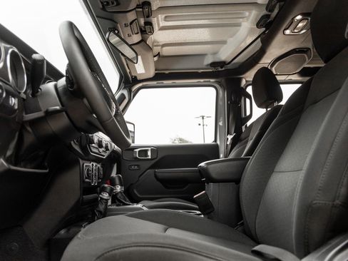 Used 2023 Jeep Wrangler Unlimited Sport AWD/4WD image 22