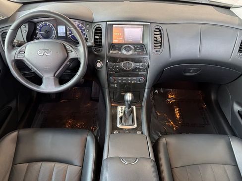 Used 2017 INFINITI QX50 2WD image 3