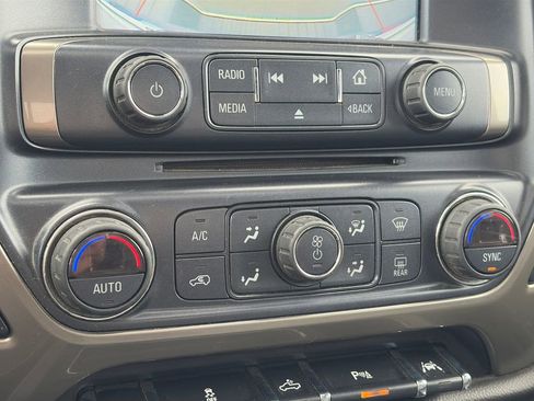 Used 2018 Chevrolet Silverado 1500 High Country AWD/4WD image 26