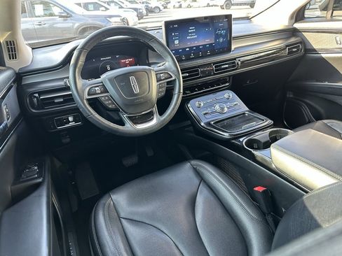 Used 2021 Lincoln Nautilus FWD image 18