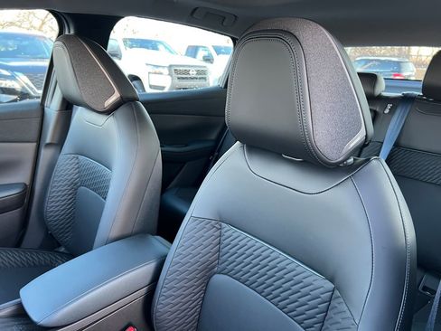 New 2026 Nissan Leaf Platinum+ image 11