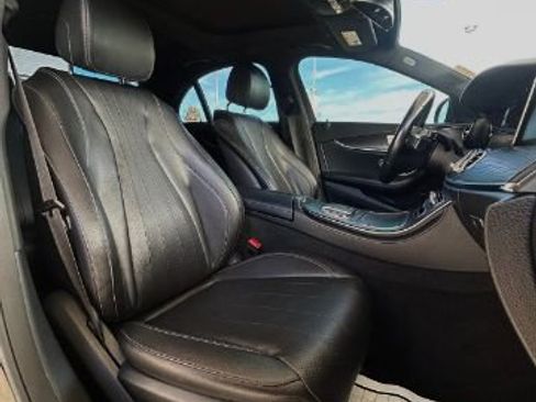 Used 2022 Mercedes-Benz E 350 Sedan w/ AMG Line Exterior image 9