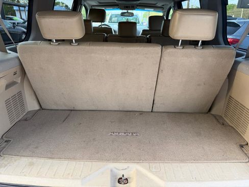 Used 2011 Nissan Armada Platinum image 14