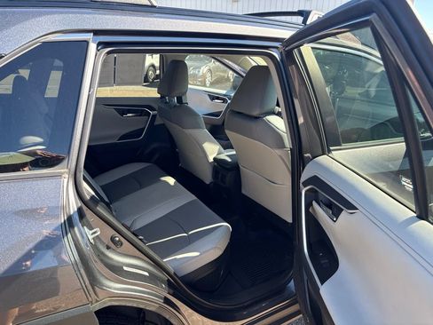 Certified 2021 Toyota RAV4 Limited AWD/4WD image 17