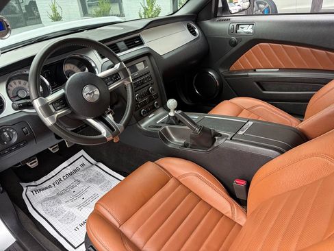 Used 2012 Ford Mustang GT Premium w/ Comfort Pkg RWD image 19
