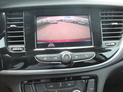 Used 2022 Buick Encore Preferred w/ Safety Package FWD image 28