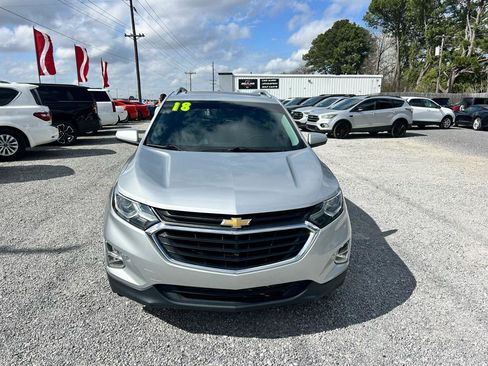 Used 2018 Chevrolet Equinox LT w/ Sun & Infotainment Package image 16