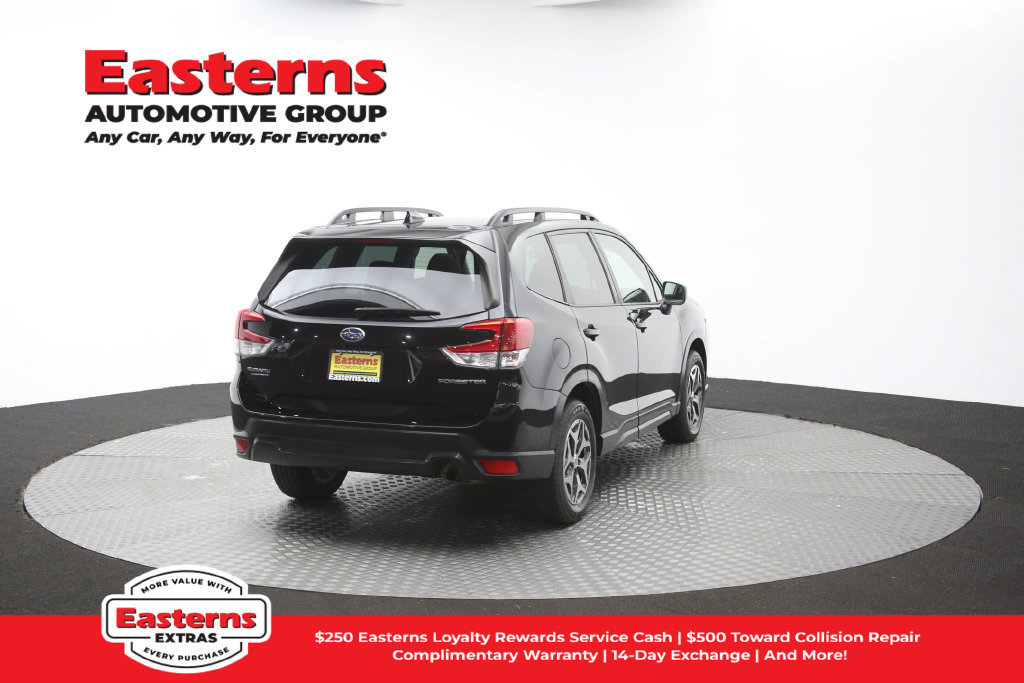 Used 2022 Subaru Forester Premium AWD/4WD image 44