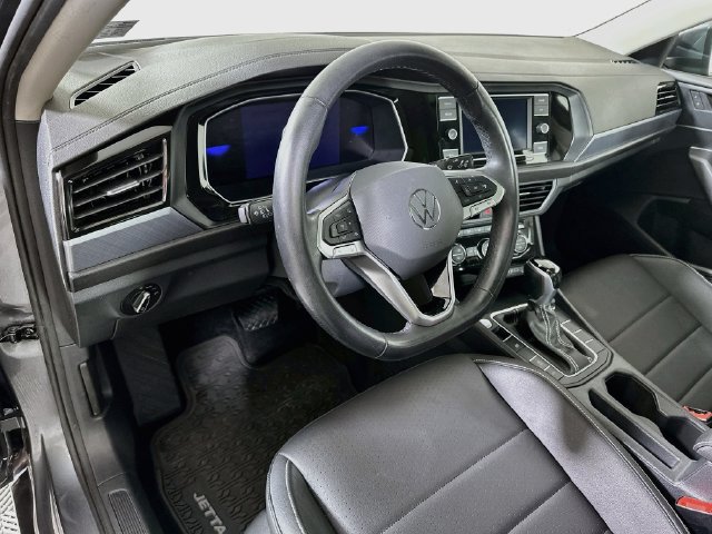 Certified 2024 Volkswagen Jetta SE w/ Panoramic Sunroof Package FWD image 10