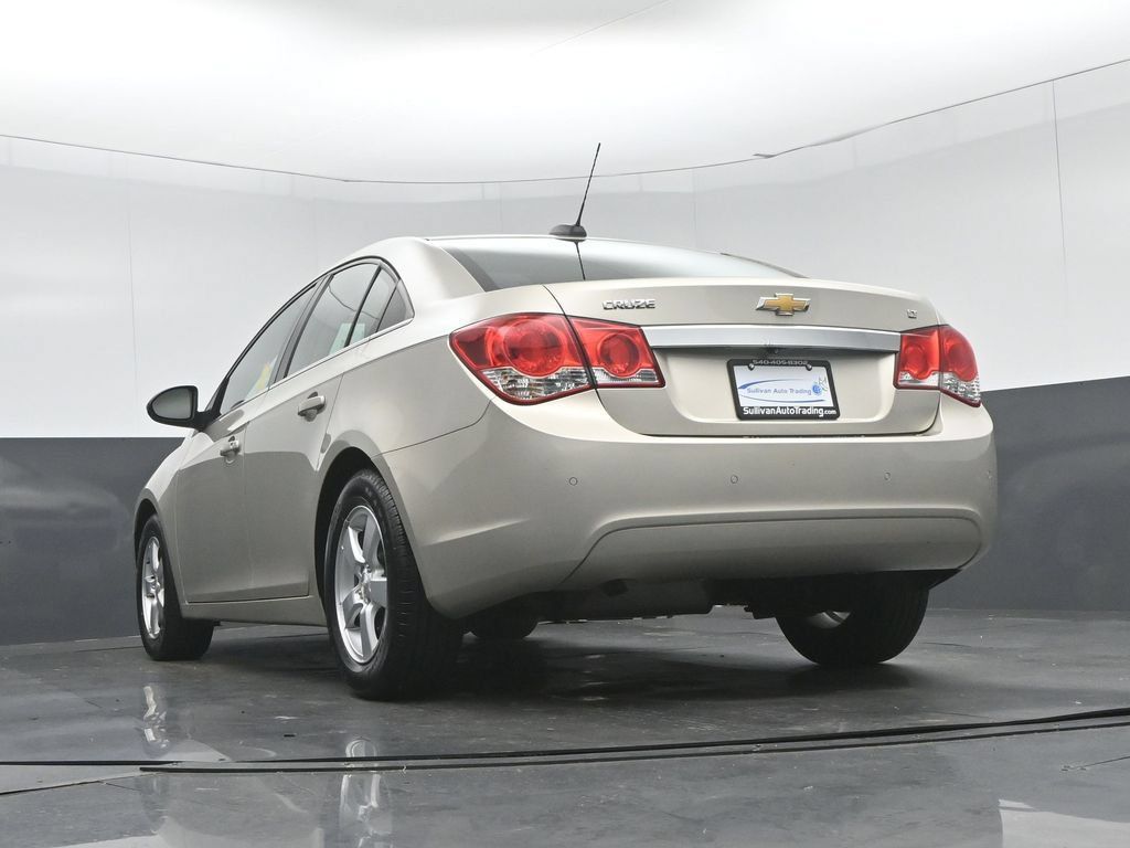 Used 2016 Chevrolet Cruze LT w/ Enhanced Safety Package FWD image 50