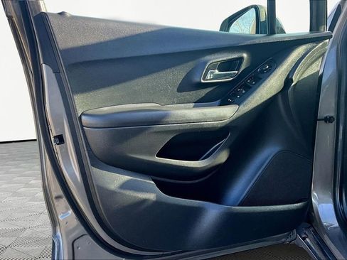 Used 2020 Chevrolet Trax LS w/ Tint and Cruise Package image 22