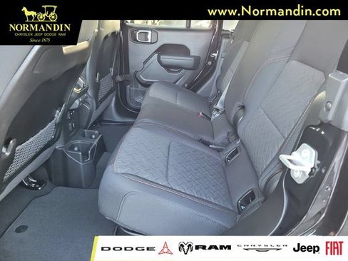 New 2026 Jeep Gladiator Mojave AWD/4WD image 6