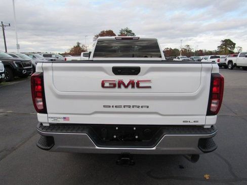 Used 2024 GMC Sierra 2500 SLE w/ SLE Convenience Package image 4
