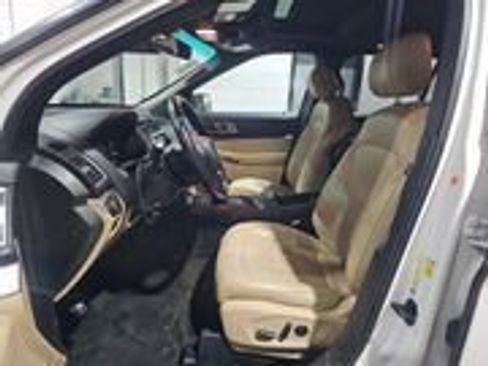 Used 2016 Ford Explorer Limited w/ Equipment Group 301A image 7