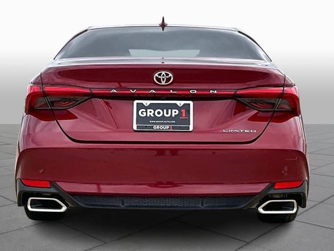 Used 2021 Toyota Avalon Limited w/ Advanced Safety Package image 5