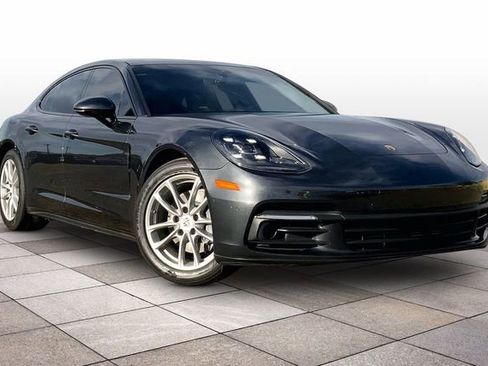 Used 2018 Porsche Panamera 4 AWD/4WD image 2