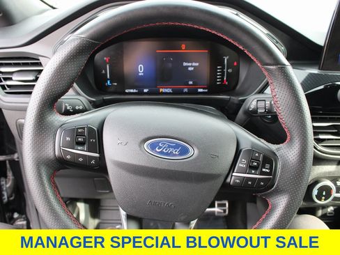 Used 2024 Ford Escape ST-Line FWD image 12