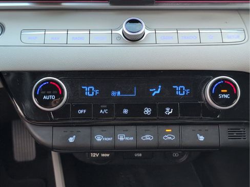 Used 2023 Hyundai Elantra Limited image 25