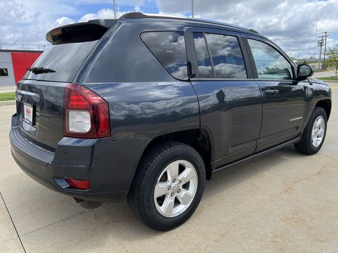 Used 2014 Jeep Compass Sport w/ Power Value Group FWD image 10