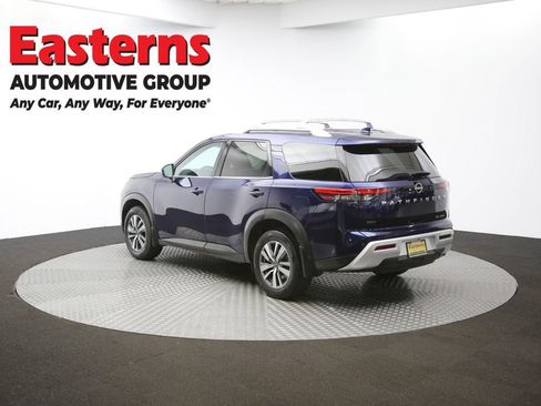 Used 2024 Nissan Pathfinder SL AWD/4WD image 64