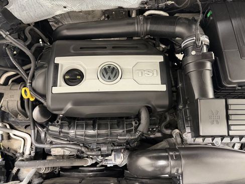 Used 2016 Volkswagen Tiguan S image 22