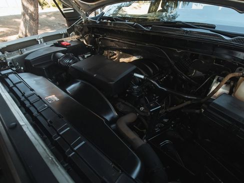 Used 2023 GMC Sierra 2500 SLE w/ SLE Convenience Package image 37