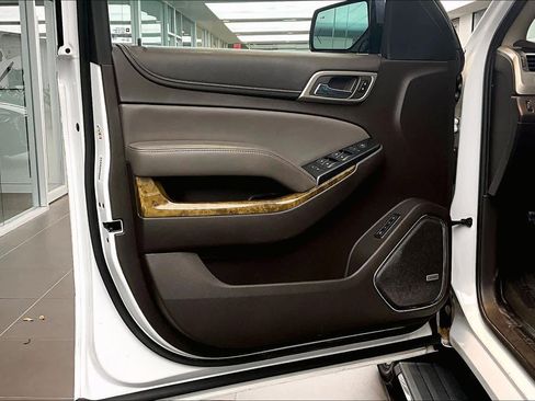 Used 2017 GMC Yukon Denali w/ Open Road Package image 21