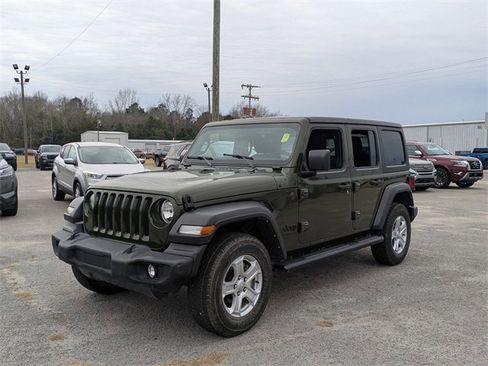 Used 2023 Jeep Wrangler Sport S image 7