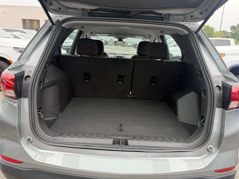 Used 2023 Chevrolet Equinox LS FWD image 6