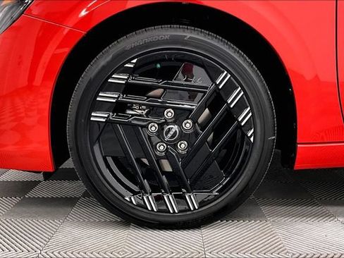New 2026 Nissan Sentra SR w/ Floor Mat Package FWD image 12