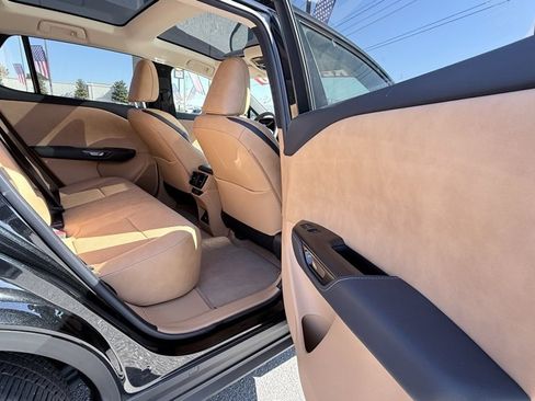 Used 2023 Lexus RZ 450e Premium image 16