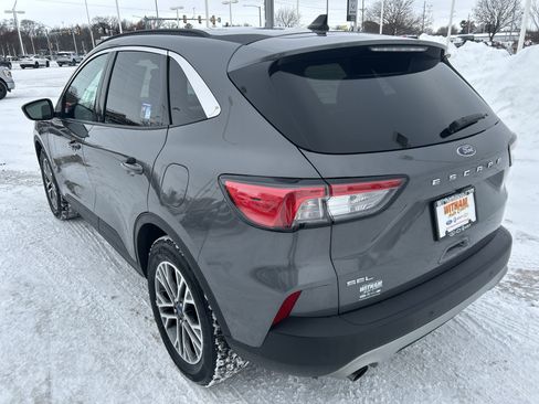 Used 2022 Ford Escape SEL image 6