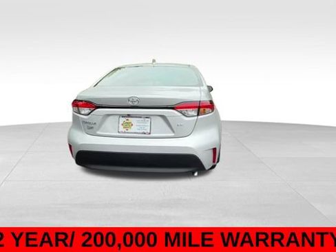 Used 2026 Toyota Corolla LE FWD image 8