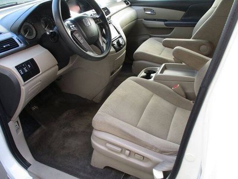 Used 2015 Honda Odyssey EX image 9