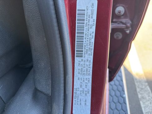 Used 2019 RAM 1500 Laramie image 10