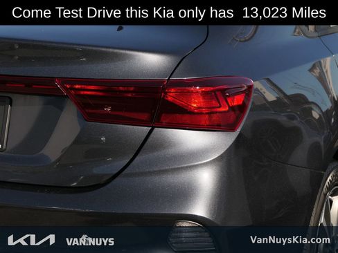 Used 2023 Kia Forte LXS w/ LXS Technology Package image 3