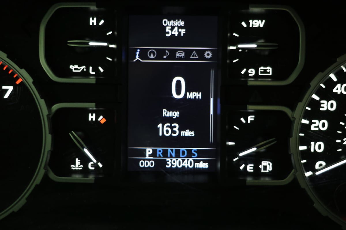 Used 2020 Toyota Tundra Limited AWD/4WD image 12