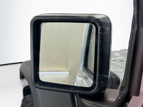Used 2023 Jeep Wrangler Unlimited Rubicon 4xe w/ Cold Weather Group AWD/4WD image 16